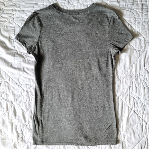 2/$15 ๐ผ Minnie Mouse Tee - Picture 2 of 6